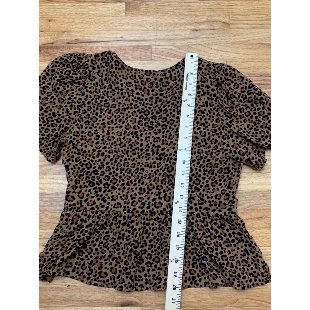 J.Crew Leopard Print Peplum Top Short Puff Sleeve Keyhole Tie Blouse Size 6 - Picture 6 of 8